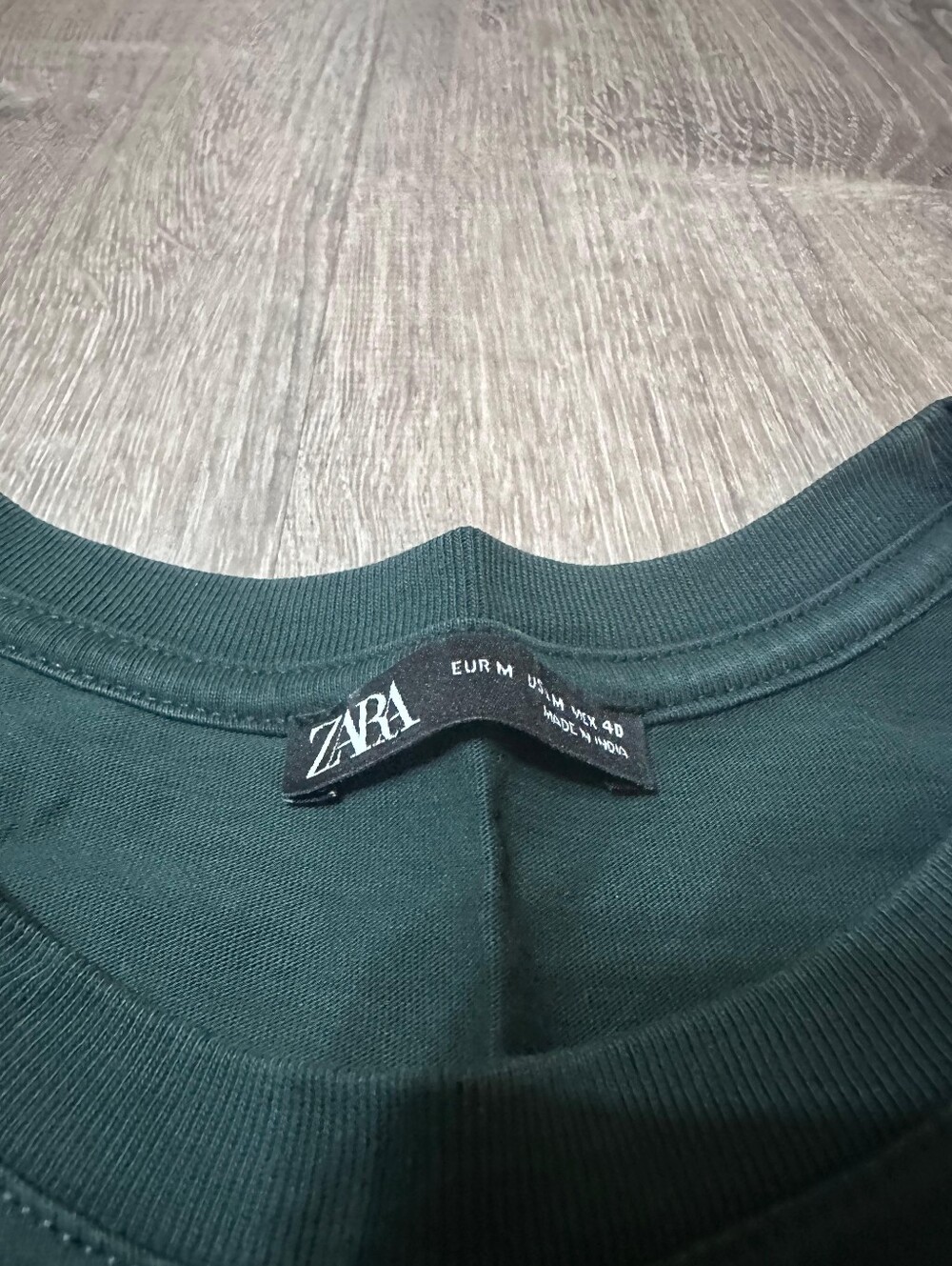 Zara Men's Forest Green Crewneck T-Shirt with Small Chest Patch - Picture 3 of 4
